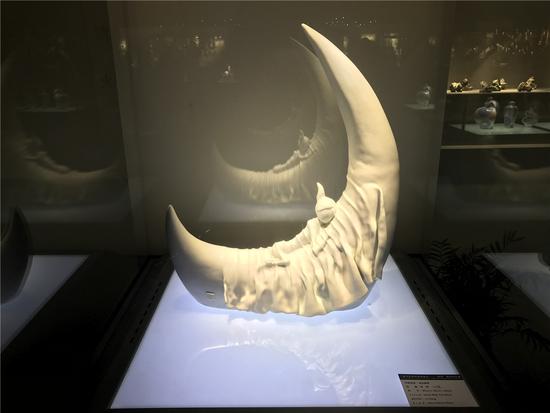 “景漂”国际陶艺展展出的作品。 新华社记者沈洋摄影